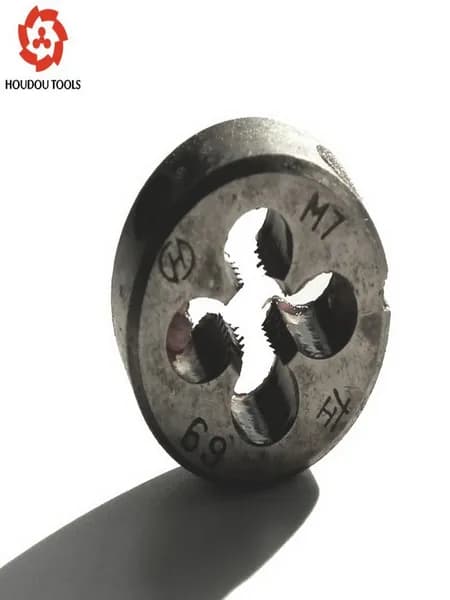 Плашка ручная, М7х0,5, Сталь инструментальная, 1 штука