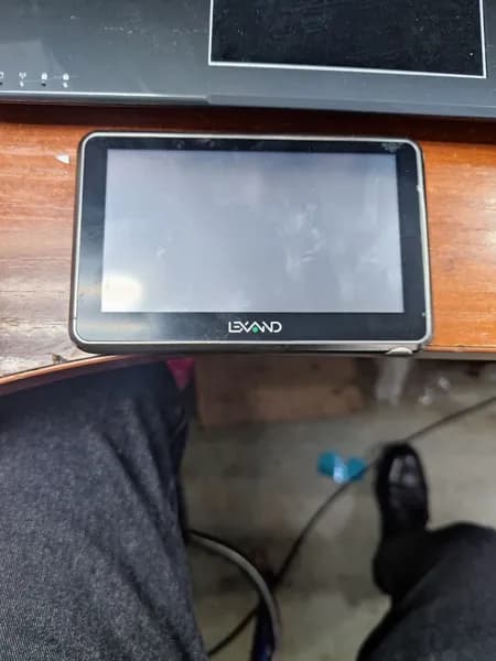 навигатор Lexand si 515. Товар уцененный