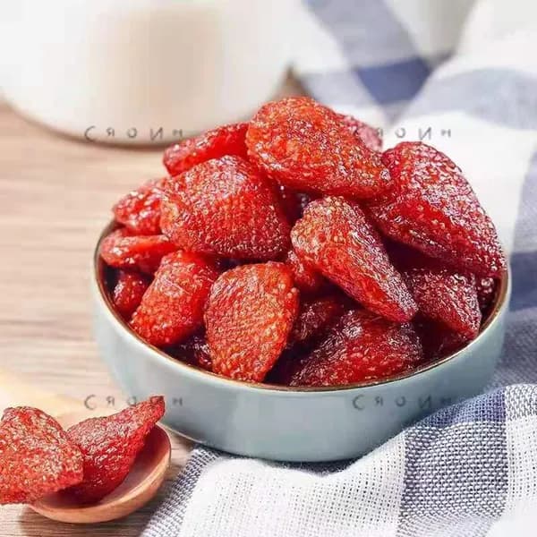Сушеная клубника 26 г / 250 г / 500 г по желанию, варенье из сушеных фруктов
