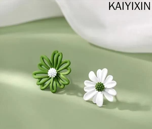 Серьги асимметричные