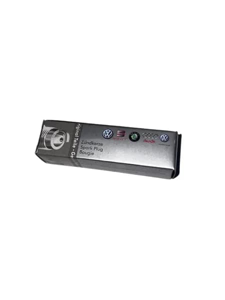 Свеча зажигания VAG 101000035HJ, 1 шт (VW Passat, Skoda Superb, Audi A4, A6)