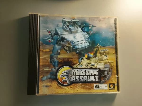 Диск с винтажной игрой для слабого ПК Massive assault