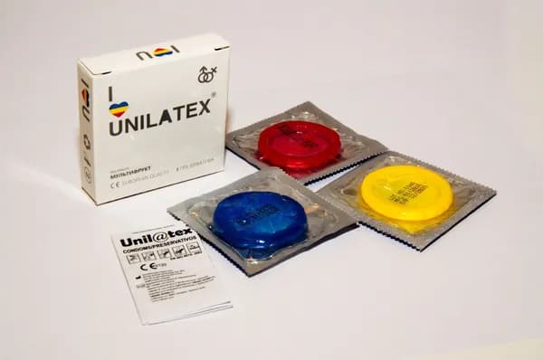 Презервативы Unilatex "Multifruits" 3 шт, аромата, надежная защита, комфорт
