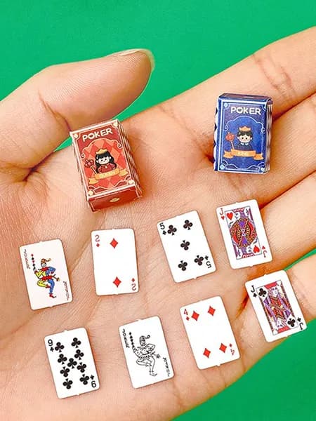 Настольная социальная игрушка размером с палец ,Игральные карты