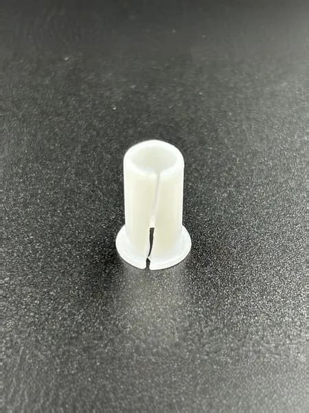 Втулка струбцины Yamaha 9.9-15, F9.9-15 (PREMARINE)