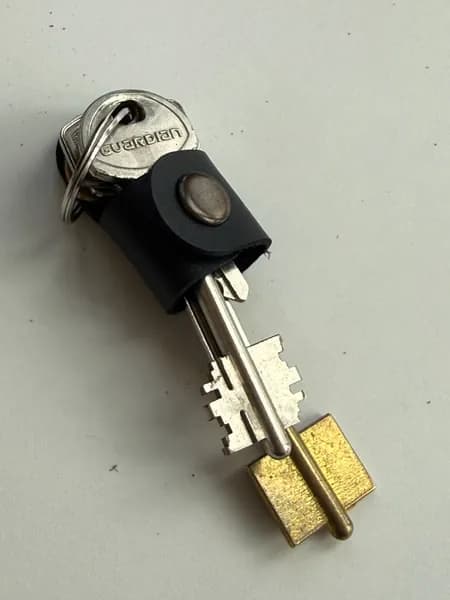 KeyCase Ключница карманная