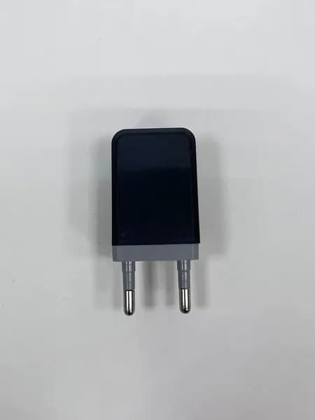 Сетевое зарядное устройство (блок) с USB выходом 1А