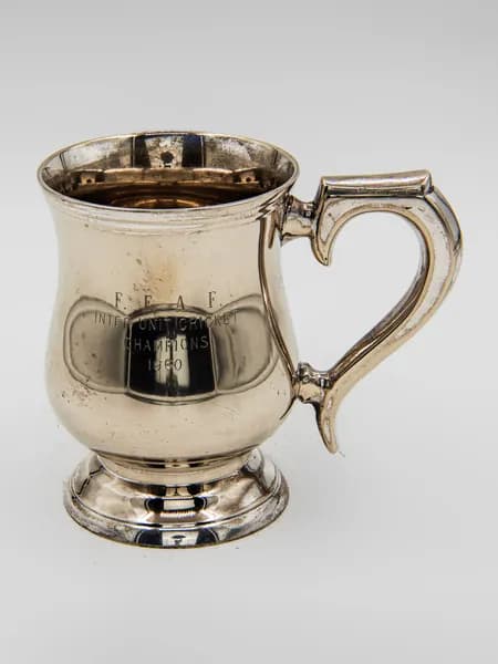 Кружка, 1960-е годы, Англия; латунь; 350 мл.