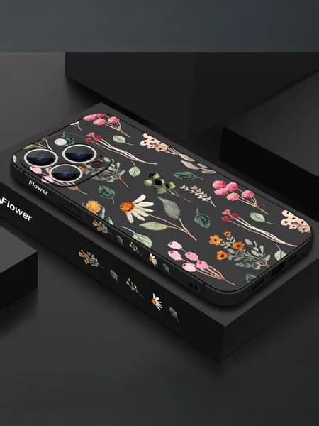 Чехол на Айфон 15 / IPhone 15 тонкий с цветами