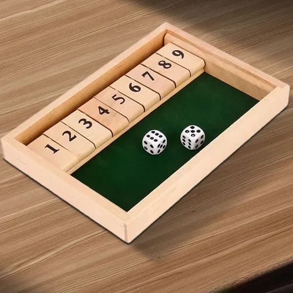 Настольная игра из дерева для компании до четырёх человек с цифрами от 1 до 12