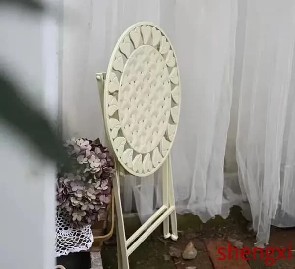 Садовый стол,Металл 39х52 см