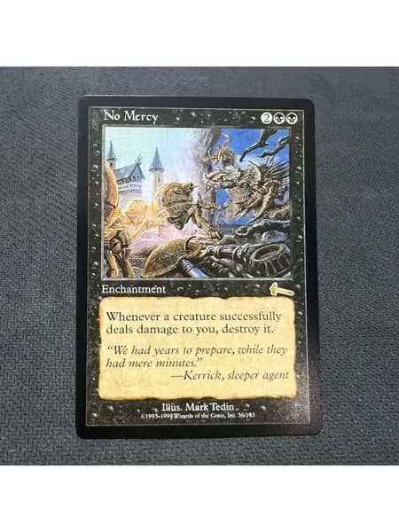 Заголовок: Волшебство в твоих руках: Уникальная карта Magic: The Gathering (MTG) с защитным протектором в подарок!