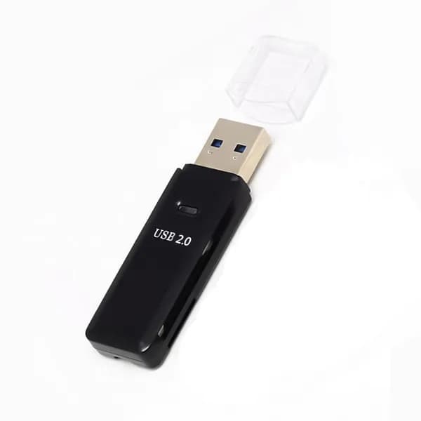 Кардридер USB30 с высокой скоростью передачи данных является легким и портативным