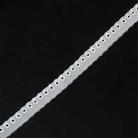 Кружево шитье 25мм, уп 13,5м, №1004