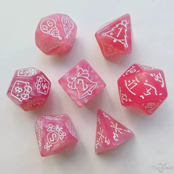 Новогодние игральные кости (7 шт, с новогодними узорами, для настольных игр)