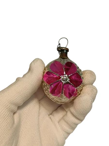Советская винтажная елочная игрушка, Медальон. Сделано в СССР.