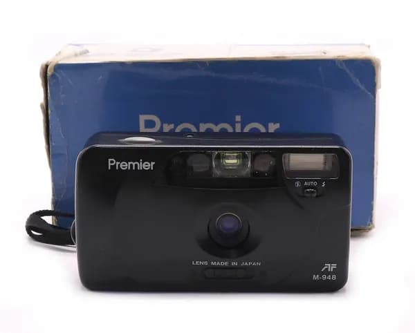 Плёночный фотоаппарат Premier M-948 в упаковке