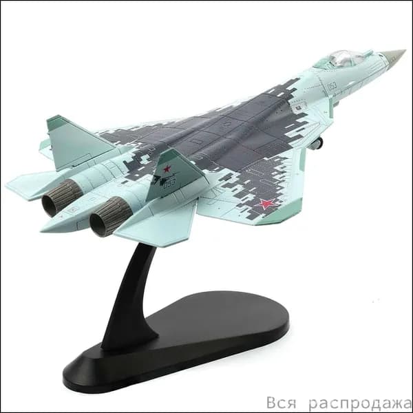Эксклюзивная модель Су57 в масштабе 1/100 предназначена для коллекционирования, подарка или ценителей авиации