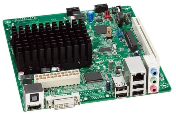 , DDR3, Материнская плата