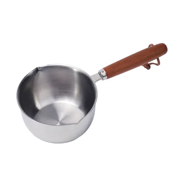 Маленький ковш для растапливания масла