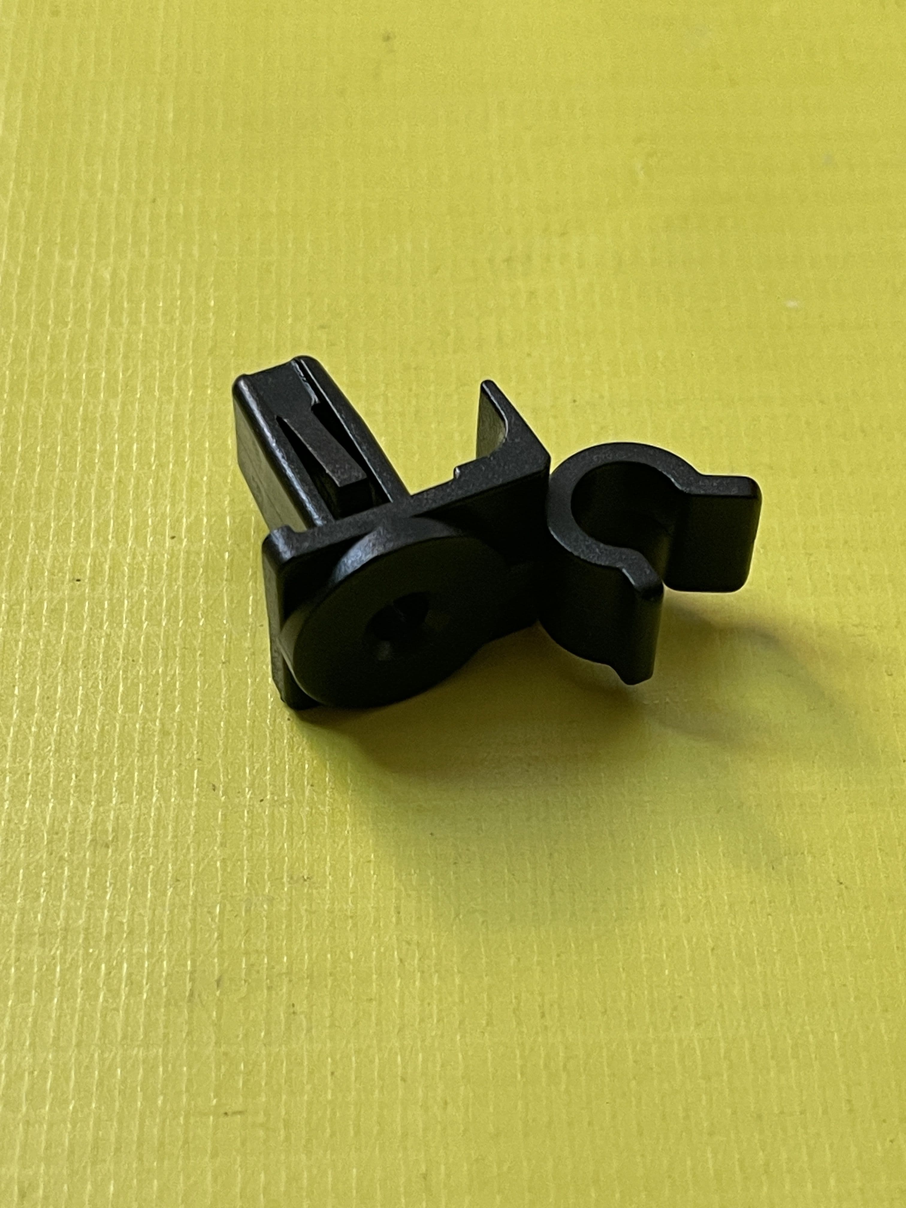 Фиксатор (клипса) упора капота для Toyota/Lexus 85315A9001;85315-A9001