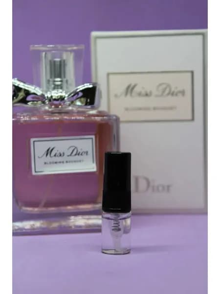 Dior Наливная парфюмерия Туалетная вода Miss Blooming Bouquet отливант 2 мл