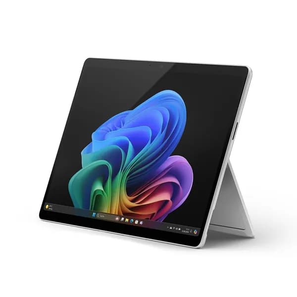 Microsoft Планшет Microsoft Surface Pro 11 OLED, 13" 32 ГБ/1024 ГБ, серебристый
