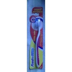 Зубная щетка Fresh & White Total care средней жесткости