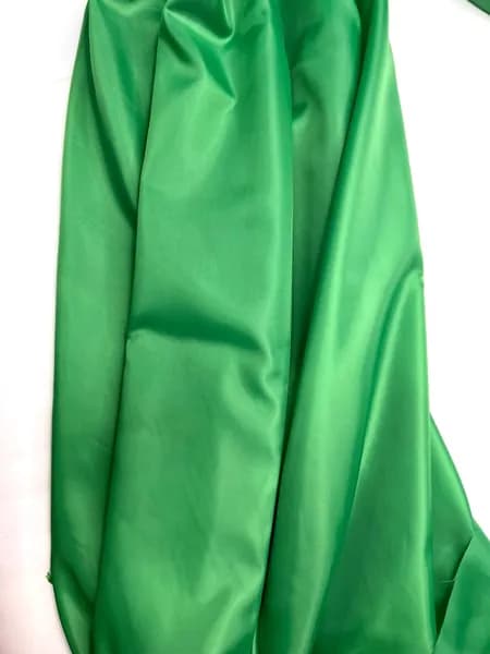 Ткань Подкладочная Taffeta 190T зеленая, отрез 0,5 метр, плотность 53 г/м2, ширина 150 см, для шитья и рукоделия