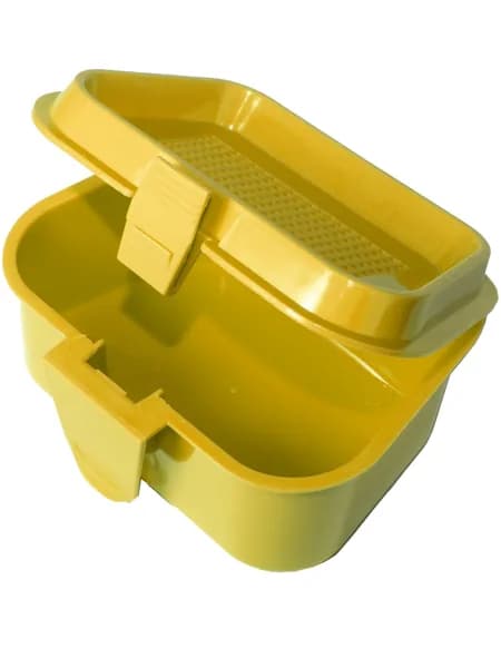 Коробка рыболовная для наживки LIVE BAIT 120 х 90 х 57 мм