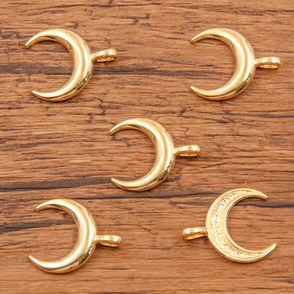 Золотая подвеска в виде любви к животным и растениям 10pcs