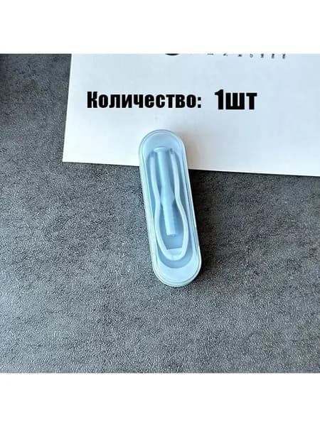 Набор для контактных линз: пинцет, присоска, приспособление для установки контактных линз, дорожный набор для ухода за глазами.