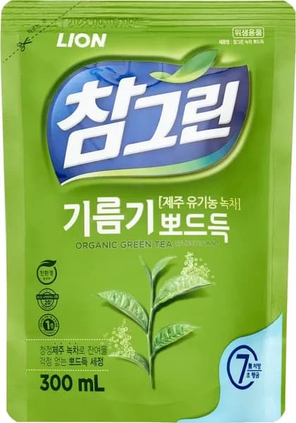 Средство для мытья посуды, овощей и фруктов LION / Лион Chamgreen refill зеленый чай 310мл / товары для уборки