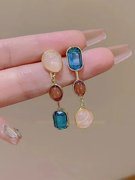 Серьги асимметричные