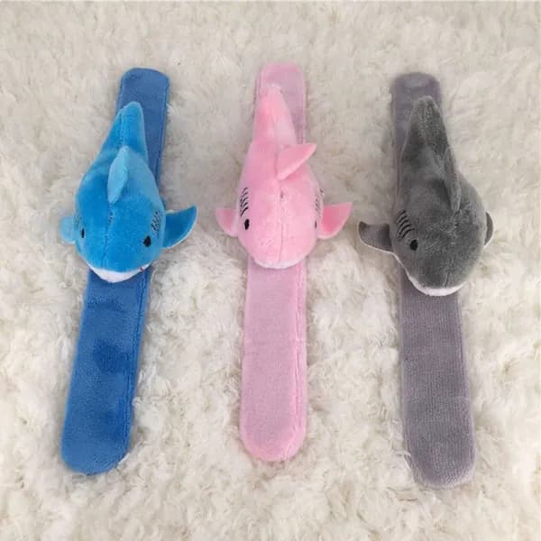 Милый плюшевый браслет Shark Slap