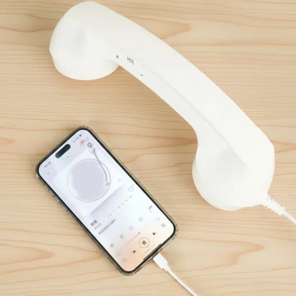 Телефонная трубка в ретро-стиле с разъёмом USB-C, белая