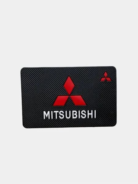 Коврик на панель автомобиля противоскользящий с логотипом MITSUBISHI