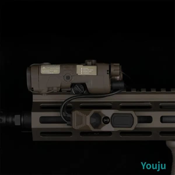 Тактический дистанционный переключатель AXON 2.5+SF для фонарей и PEQ, крепление на рейку Пикатини