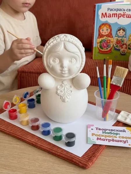 Заготовка для раскрашивания Неваляшка