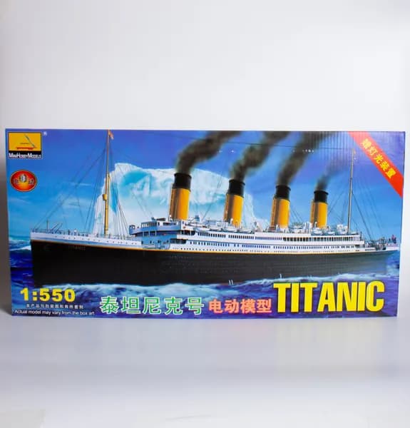 MINIHOBBYMODELS/81301 Сборная модель Пассажирский лайнер "Титаник" масштаб 1:550