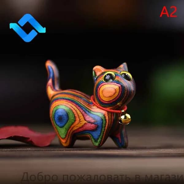 Радужный деревянный котенок