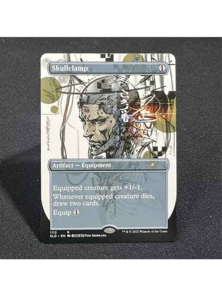 Эксклюзивные карты Magic: Trouble in Pairs, Chatterfang Borderless Foil, Skullclamp Surge Foil + защитный чехол