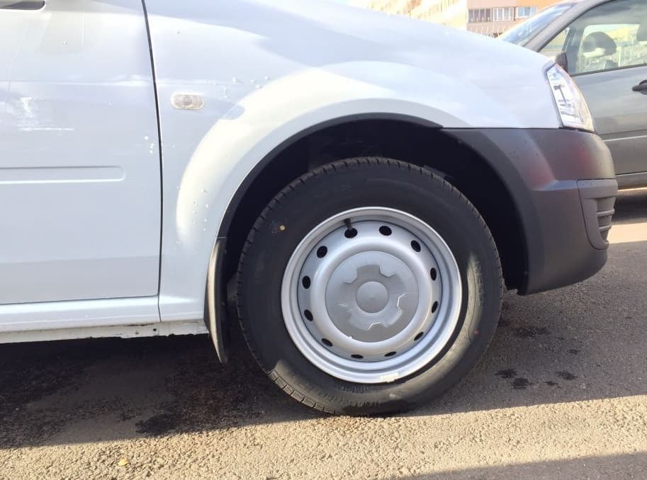 Колпаки Мини серые на штампованные диски R15 под разболтовку 4х100 на Лада Веста, Икс Рей, Ларгус, Renault Logan, Sandero, Nissan Almera