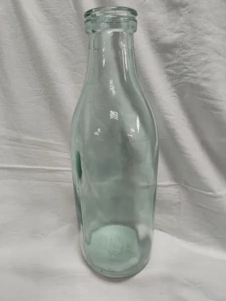 Винтажная, молочная бутылка. Бутылка из молока. 1 литр.