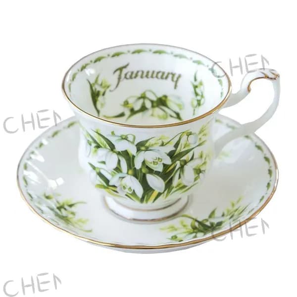 Чайная пара Royal Albert. Серия "Цветок месяца". Англия. Костяной фарфор. Клеймо 70-е гг. Сузуран в мае