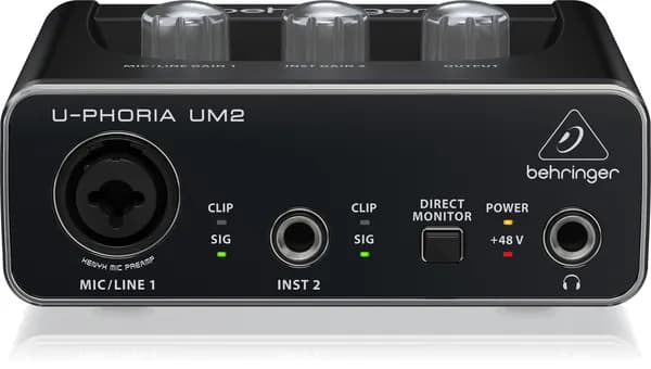 Звуковая карта BEHRINGER UM2