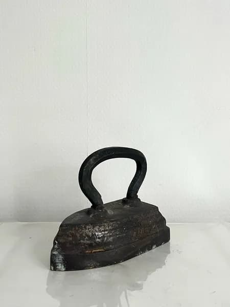 Утюг чугунный цельнолитой. С ручкой. Клеймо ЗГС №4. СССР. ЗСГ-Завод Станочной Гидроаппаратуры (г. Елец). До 1966 года)