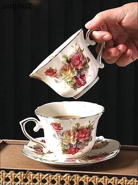 Чайная пара "Розы старой Англии", Фарфор, Royal Albert, Великобритания, вторая половина 20 века.