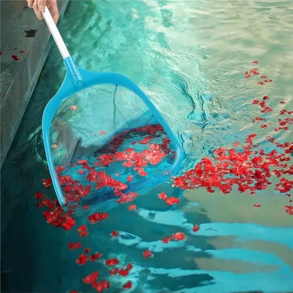 Сачок для бассейна с алюминиевым шестом 9,45" (общая длина 24,8") и пластиковой рамкой.