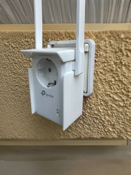Корпус ретранслятора WLAN TP-Link TL-WA860RE